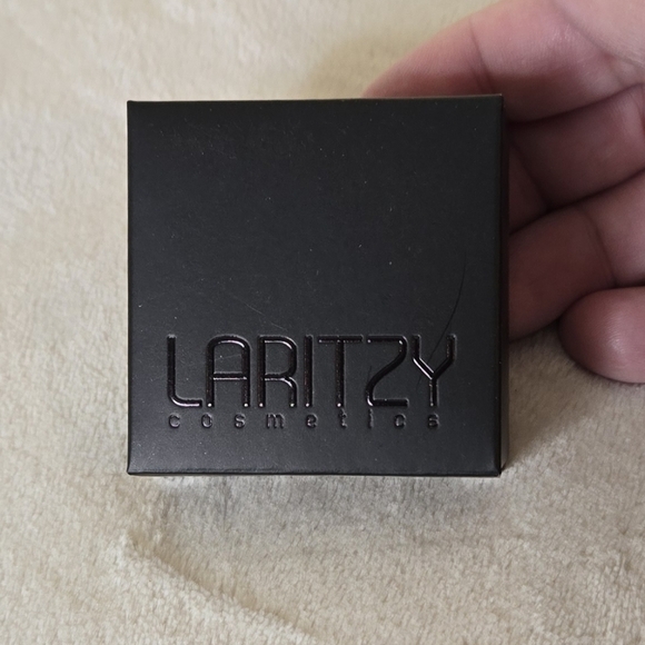 Laritzy Cosmetics Cream Highlighter In Halo - Picture 5 of 9